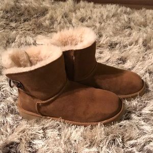 Clean Used UGGS